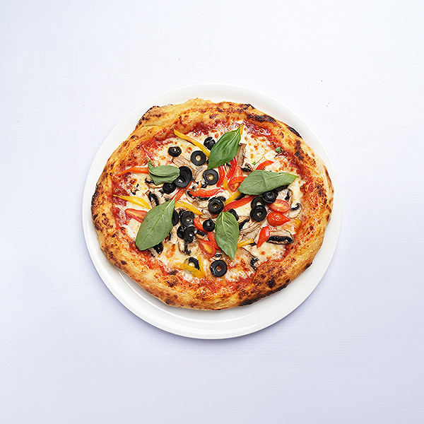 Vegetable Neapolitan pizza